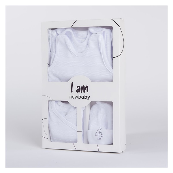 New Baby I AM White 4-Piece Maternity Set, size 56 (0-3m)