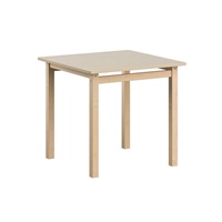 Children‘s solid wooden table with chairs
