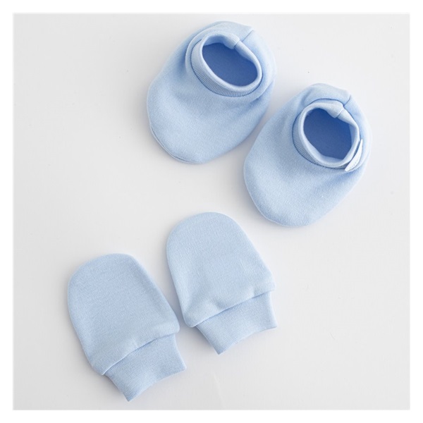 New Baby Casually dressed blue 0-6m cotton baby set with caps and gloves, size 0-6 m