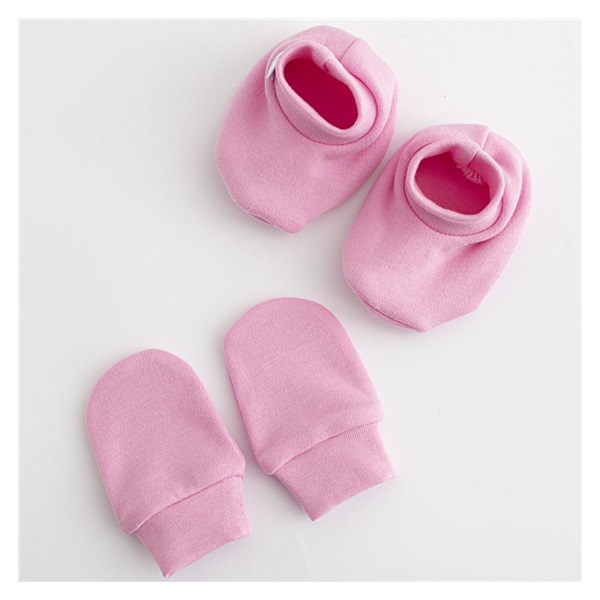 New Baby Casually dressed pink 0-6m cotton baby set with caps and gloves, size 0-6 m