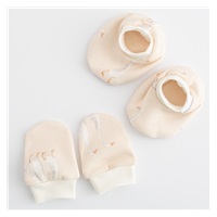 Baby cotton set-caps and gloves New Baby Goose