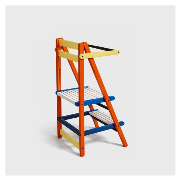 Wooden Kitchen Helper – children